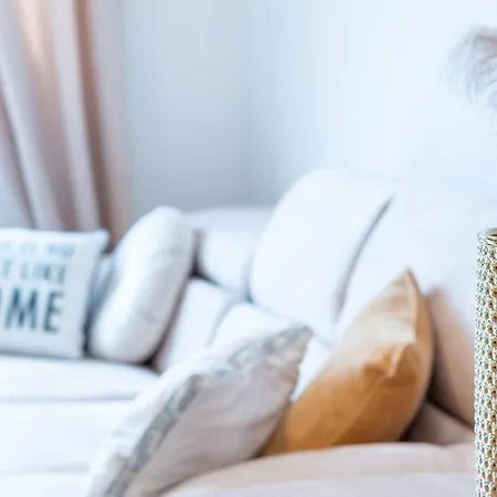 アパート Mar Vartalak